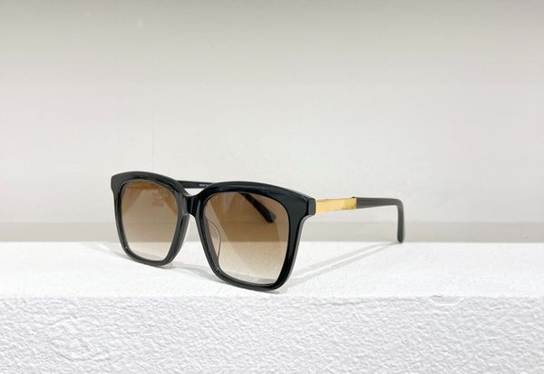 

xiaoxiang new fashion personality letters metal temples square sunglasses ch6007, White;black