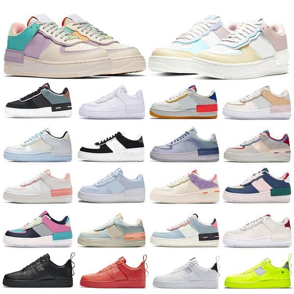 

2022 mens women shoes sneakers boots des chaussures schuhe scarpe zapatilla classic high low triple white black brown sandal outdo238a