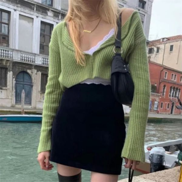 

women v neck split sleeved crop ribbed cardigans in fluffy yarn fluffy knit cardigan with covered buttons 210204, White;black