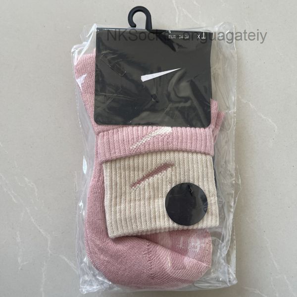 

classic fashion men socks hook brand color stitched men's women's long tube sports training sock street couple middle tubes luxury, Black