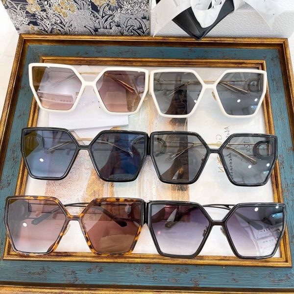 

50% discount for factory direct salesd family same female montaigne 30montaigne bu cat's eye cd sunglasses trend, White;black