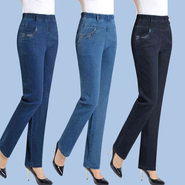

mid-aged mother jeans 2022 fall loose high waist black stretch straight leg pants pocket embroidery casual denim pants l220726, Blue