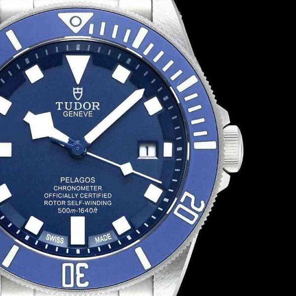 

women's watch designer fac tory v3 pelaos titanium black blue watch for men stainless steel red and bezel dial, Slivery;golden