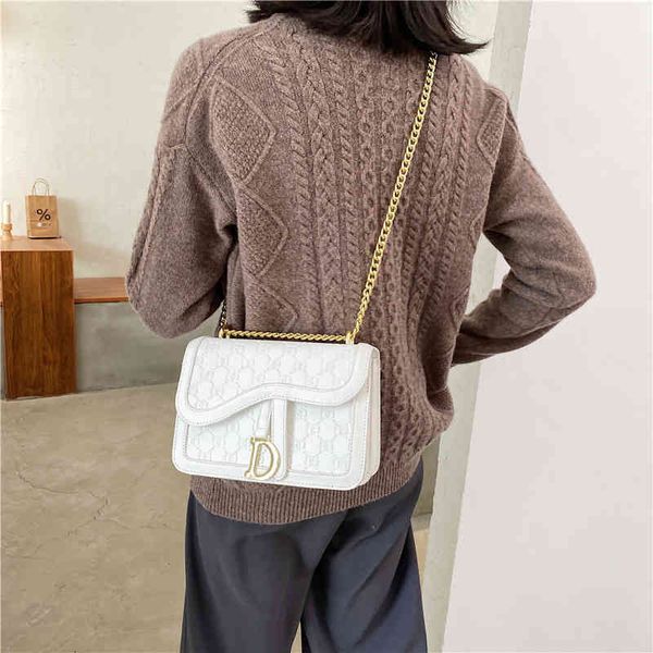 

2022 new designer handbags chain texture simple fashion one shoulder messenger versatile ins small square{category}