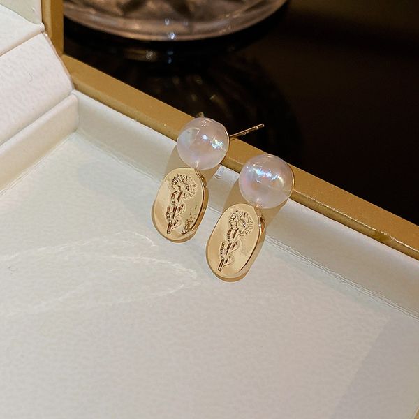 

silver needle pearl handbag earrings niche design funny earrings eardrop korean fashion simple and elegant, Golden