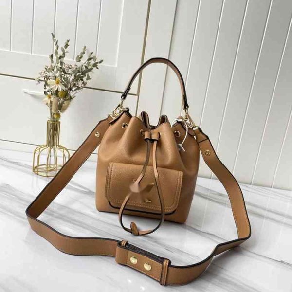 

lvs ggs bags luxury brand women personality tote shoulder bag crossbody holiday simple and versatile literary style handbag hand c ljfpo, Brown;gray