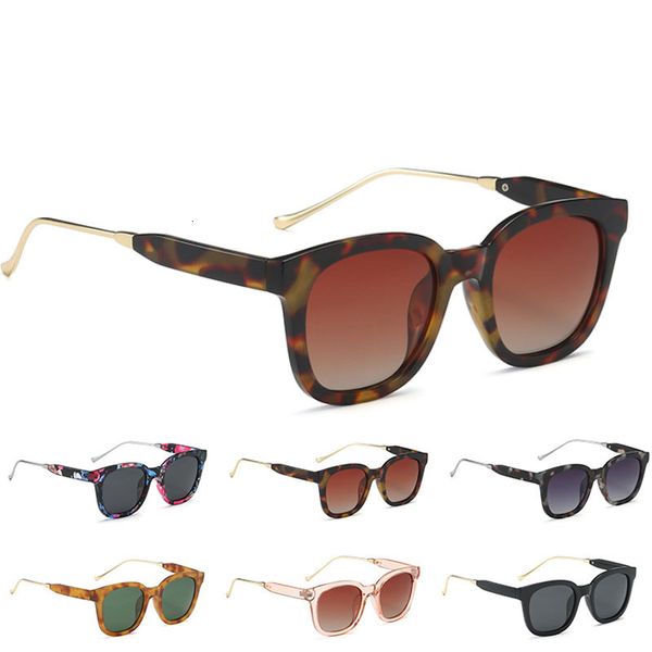 

classics wholesale fashion uv sunglass women's glass 2050 polarized fashion design ladies sun glasses, White;black