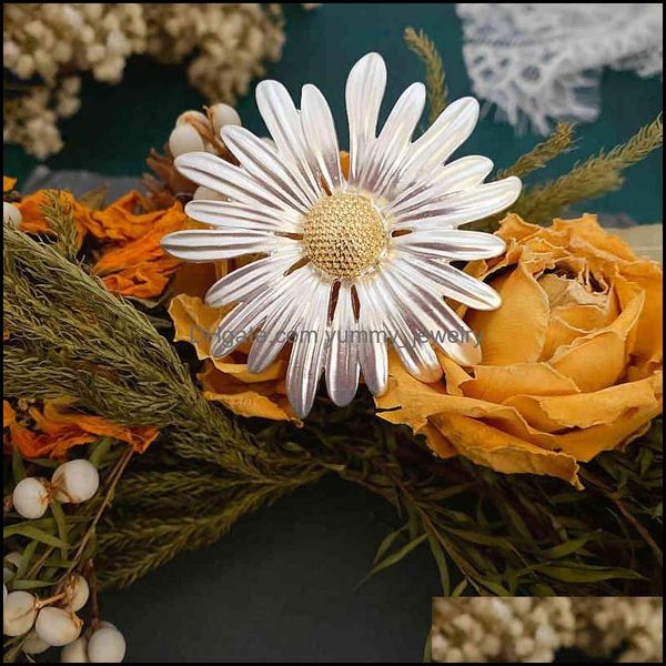 

pins brooches jewelry qingdao new french forest daisy flower brooch exquisite simple and elegant temperament drop delivery 2021 dgcsj, Gray