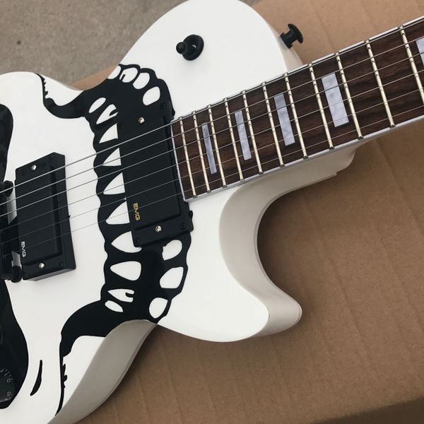 

rosewood fingerboard white electric guitar guitar black hardware