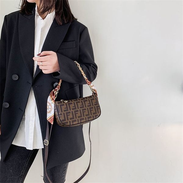 

cross carry small fashionable old women's underarm versatile one red envelope 75% off online wholesale