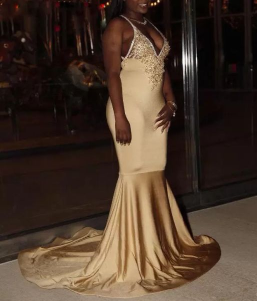 African New Fashion Champagne Sirena Abiti da ballo Perline Backless Applique in pizzo Sweep Train Abiti da sera formali Abiti su misura