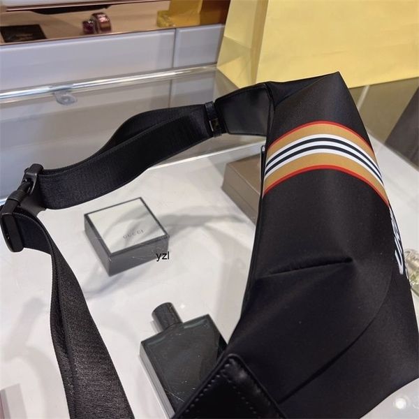 

burbrerys crossbody handbags bags burbrery onthego tote luxuries designers women bag purses totes designer woman handbag shoulder wallet par