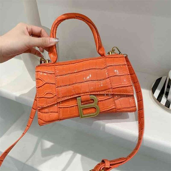

simple handbag 2022 new fashion bright leather casual shoulder bag letter messenger women's bag trend 70% off outlet sale