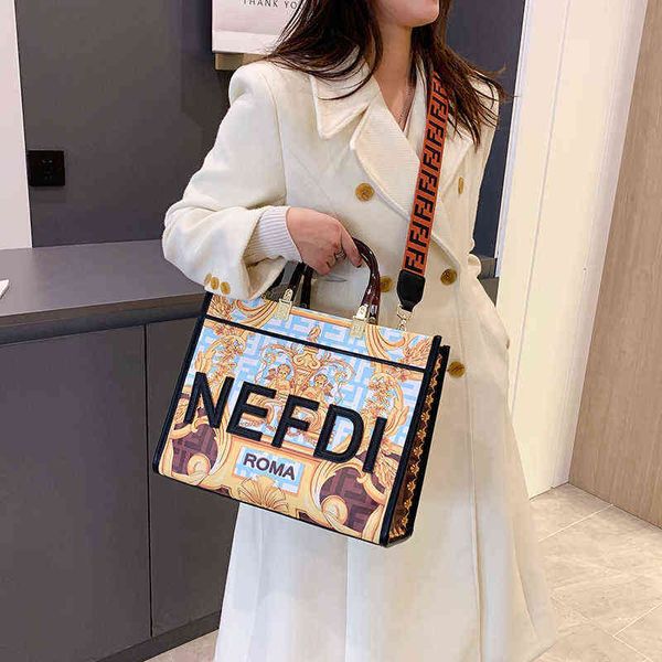 

bags women's printed handbag new european and american style big single shoulder tote