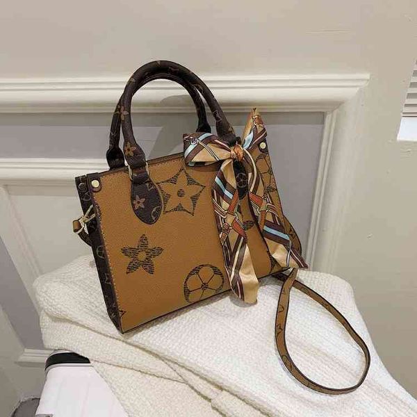 

factory wholesale 65% off printed fashion handbag 2022 new single shoulder messenger large capacity women's tote bag 9wdq