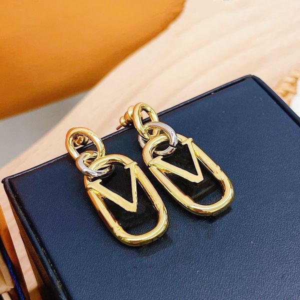 

new fashion designer pendant earrings gold hoop earrings letter v for women lady party wedding stud earrings with box, Golden;silver