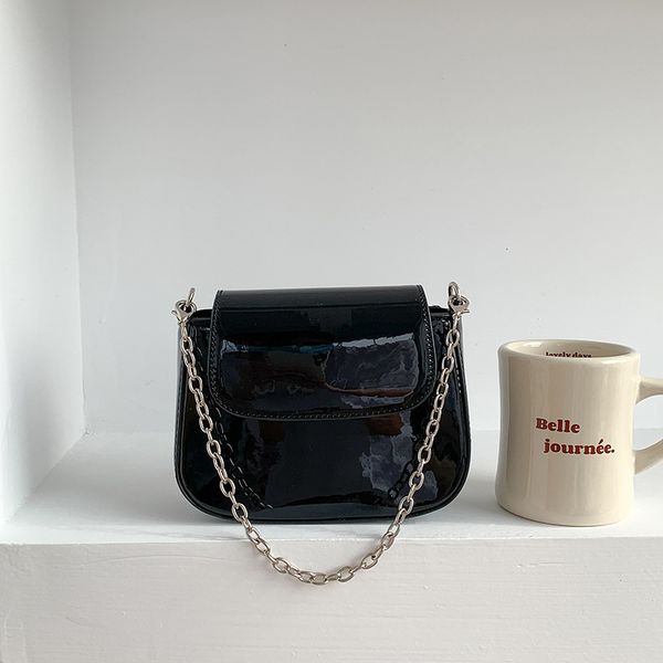 

designer bags shoulder crossbody bags with flap and solid patent leather 19.5cm