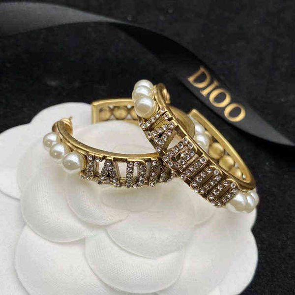 

fine pearl diamond inlaid letter earrings old punk female bead earrings, Golden