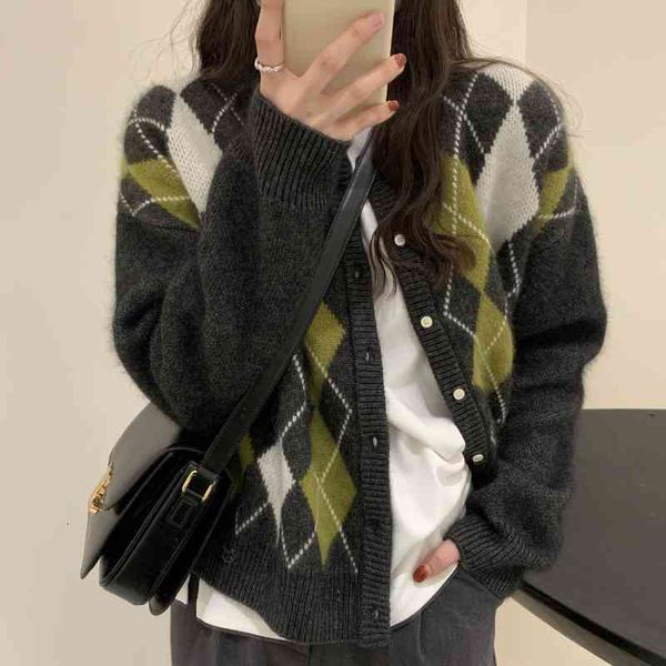 

women's polos sweater coat women's short round neck wear a lazy diamond lattice contrast color knitted cardigan in autumn and wint, White