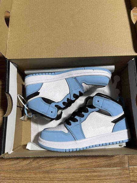 

infants 1s kids basketball shoes kid shoes game royal scotts obsidian chicago bred sneakers mid multi-color tie-dye children trainers size, Black;red