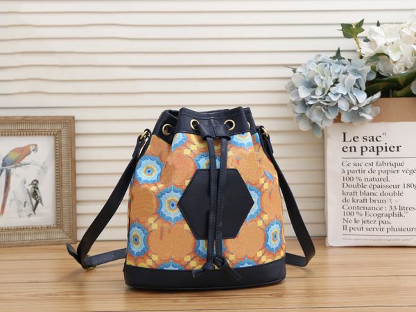 

2022 fashion designer printed logo backpack bags double g logo leather women shoulder bag women's handbag mini backpacks lady messenger