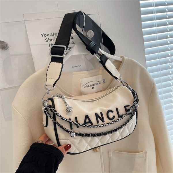 

30% off 2022 new designer bags small women's summer casual korean version simple single shoulder messenger fashionable letter pillow