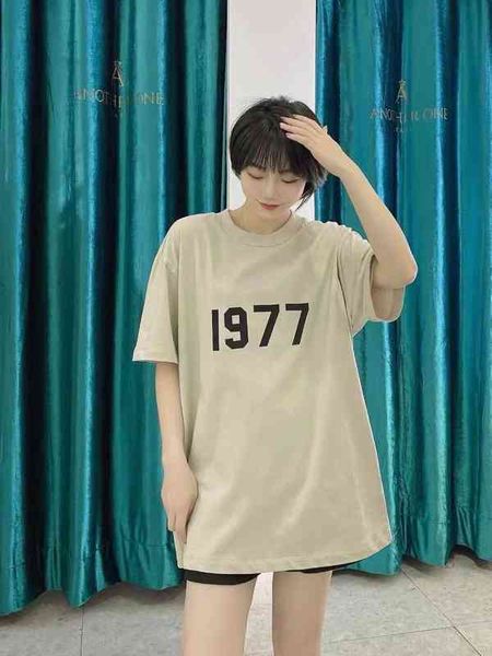 

ess short fog thread chest number 1977 sleeve high street fashion brand round neck high-quality trendy t-shirts, Black