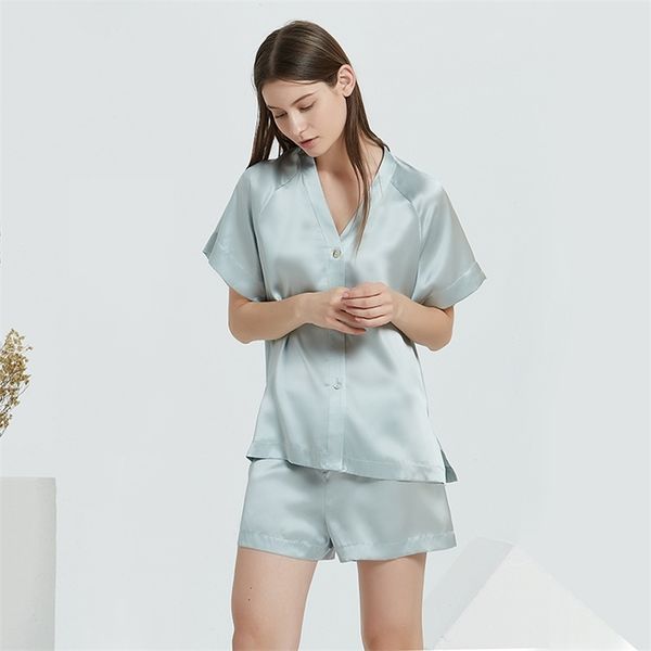 

summer pajamas pure silk sleepwear 2020 new leisure v neck short sleeved shorts pajamas set loungewear women nightgown 100 silk t200707, Black;red