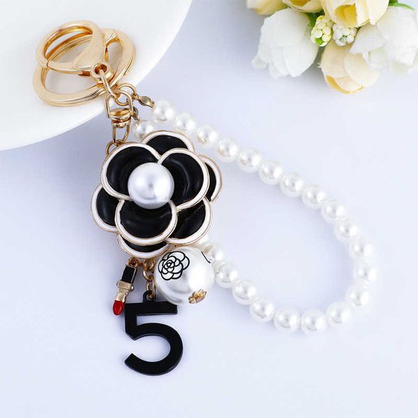 

keychains luxury jewelry fashion camellia keychian for woman 2022 bag decoration party accessories, Silver