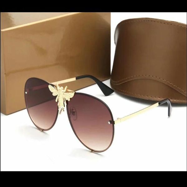 

classic style style designer d003 sunglasses for men and women with bee glasses277v, White;black
