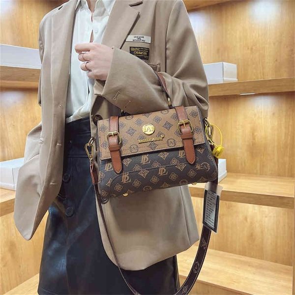 

68% off bag bag female new fashion messenger single shoulder nostalgic old flower contrast color postman tote
