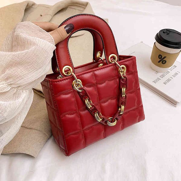 

2022 new designer handbags red wedding female bridal foreign hand capacity bridesmaid style
