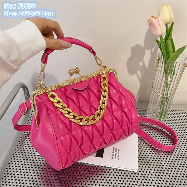 

wholesale ladies leathers shoulder bags candy-colored sweet fashion handbag trend sewing plaid shell bag solid color pleated leather mobile