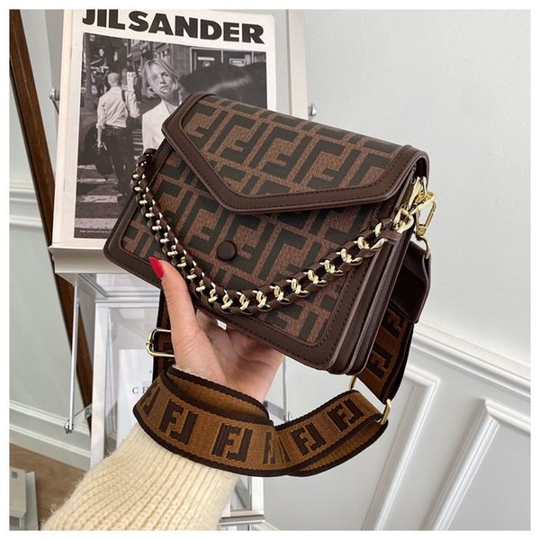 

women's new simple and fashionable printing single diagonal texture foreign style small square 61% off factory wholesale