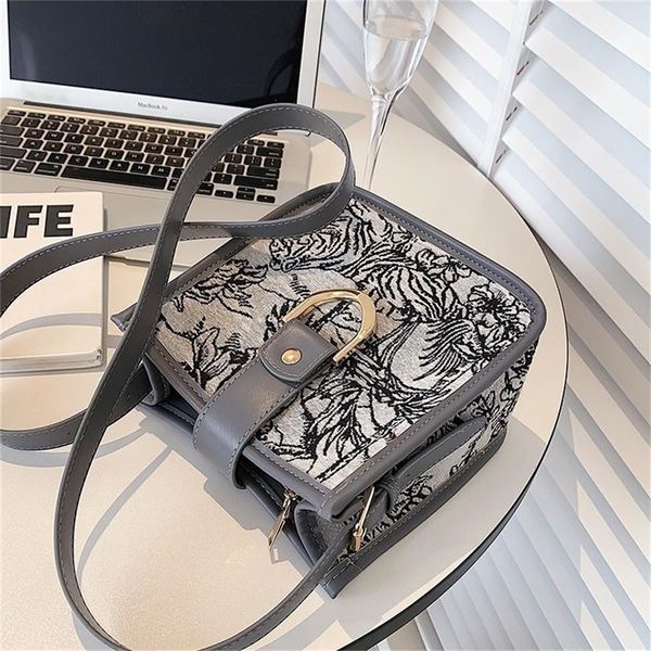 

women's ins single messenger fashion popular small square 80% off purse sales