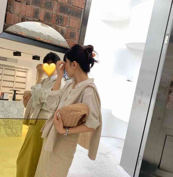 

designer handbags bottegav venetas color 2022 bag women's jodie knitting handbag underarm evening party hand knot cloud 5pzj r144