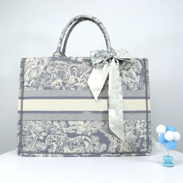 

luxurys designer bag shoulder bags woman fashion classic handbags printing limited edition lady handbag high capacity travel