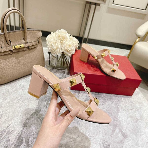 

2022 women heeled slippers sandals indoor casual flat roman stud calfskin slide sandal pink light ivory summer designer luxury fashion, Black