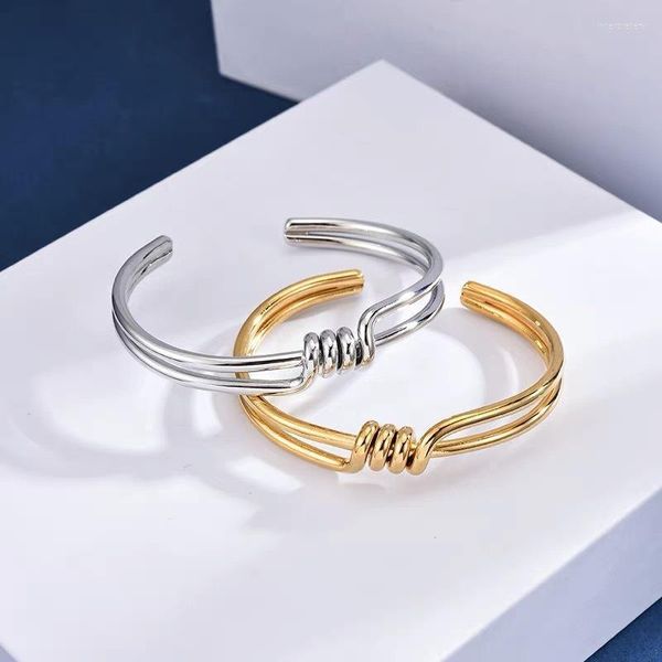 Bracciale rigido regolabile aperto a doppio strato annodato intrecciato braccialetto selvaggio filo color oro minimalista design di nicchia femminile per le donne 2022Bangle Inte