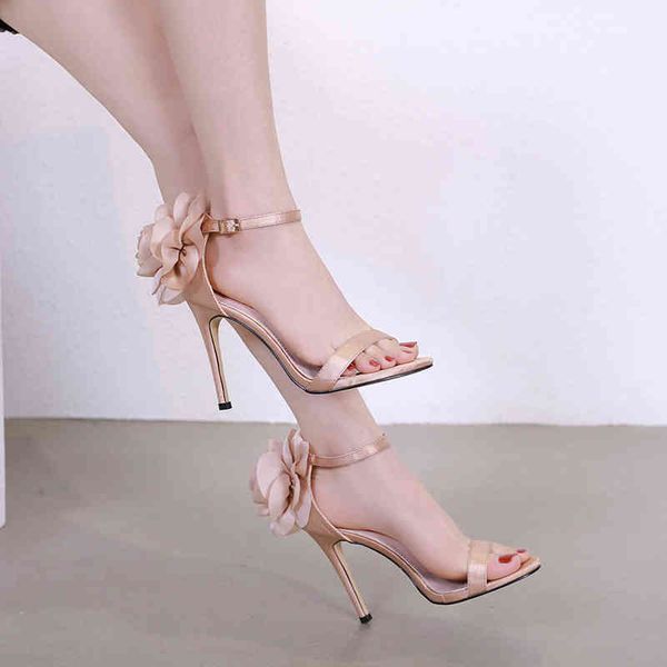 

outlet summer new women's silk and satin shoes sandals jum710-1 with narrow high heels and large flowers, Black