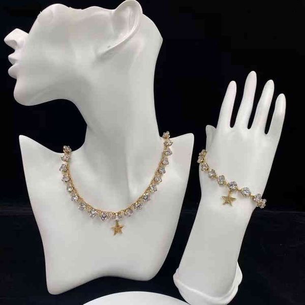 

2022 women's fashion all-match high-quality new personality necklace brand wholesale family letter pentagram diamond inlaid brass brace, Silver