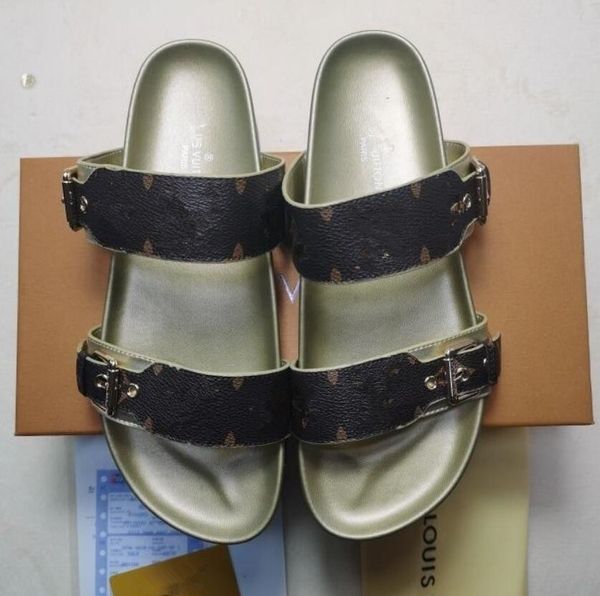 Lüks tasarımcı mektup çift terlik klasik marka kemer tokası roman ekose kadın erkekler plaj ayakkabı terlik ünlü moda bayanlar kaymaz flip flop sandaletleri