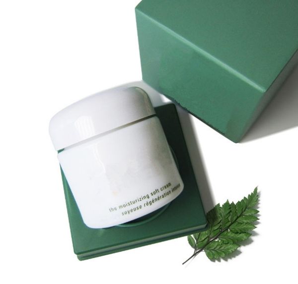 

new coming the moisturizing soft cream regeneration intense creme 30ml, White