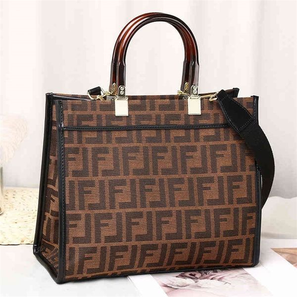 

fashion printing versatile large capacity single shoulder portable canvas bag handbags on clearance sale