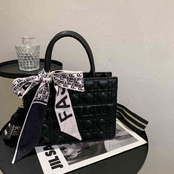 

bags large bag new small fragrance 2022 women's large capacity tot portable one shoulder leisure messenger