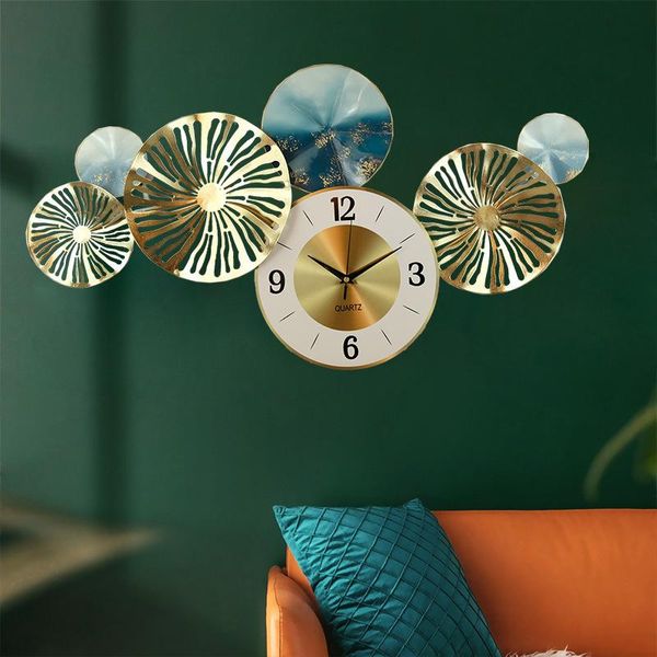 Relógios de parede Iron Relógio da sala de estar europeia Modern Swing criativo grande luxo Gold Nórdico Reloj de Pared 3d Decoração de casa