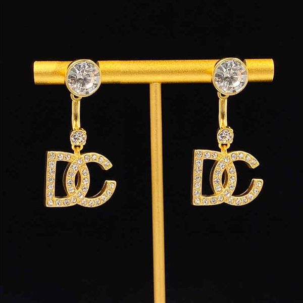

luxurious designer jewelry dg letter are studded with diamonds high-grade personalized temperament and elegant earrings244g, Silver