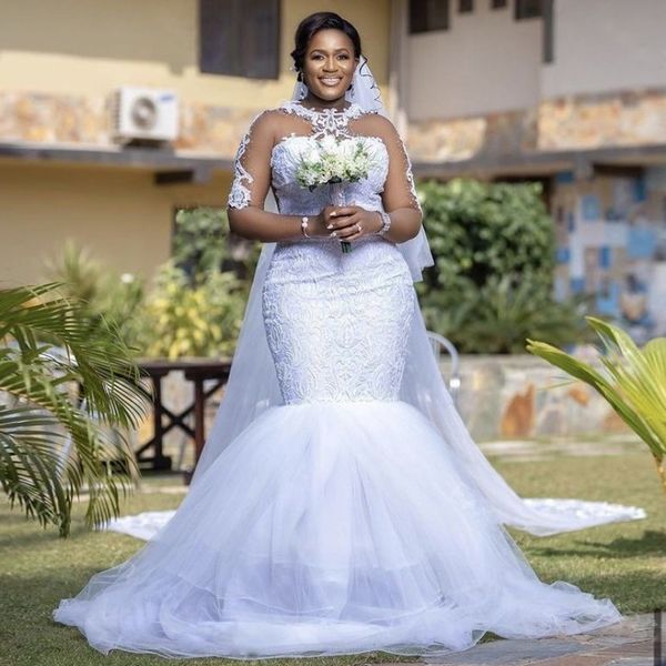 

plus size mermaid 2022 wedding gowns lace appliqued long sleeve bridal gown sweep train robe de mariee, White