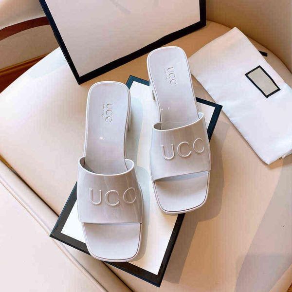 

2022 classic new beach slippers summer womens shoes thick heel semi-luxury fashion high heel sandals, Black
