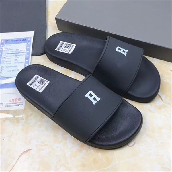 

2022 designer men women sandals summer beach slipper pool one word belt slides upgraded version indoor shower room outdoor sandals size 35-4, Black